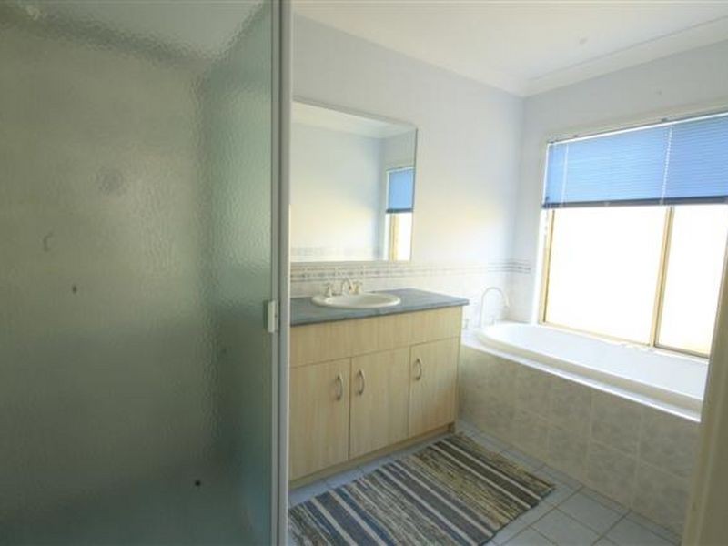 9 Maxwell Cresent, Sanctuary Point NSW 2540