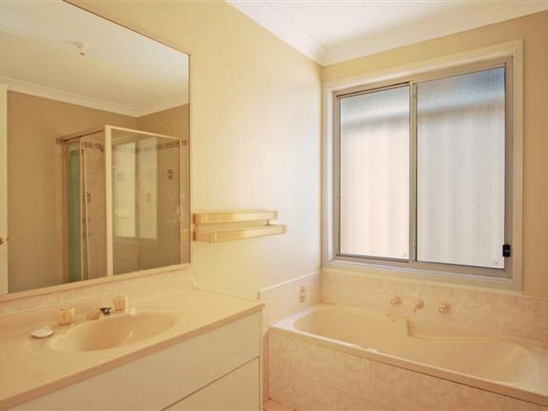 1 Hunt Street, Old Erowal Bay NSW 2540