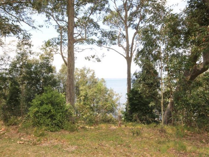 7 Boathaven Ave, Basin View NSW 2540