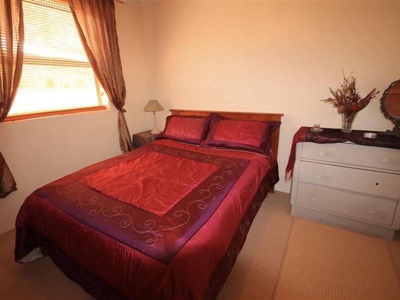 7 Boathaven Ave, Basin View NSW 2540