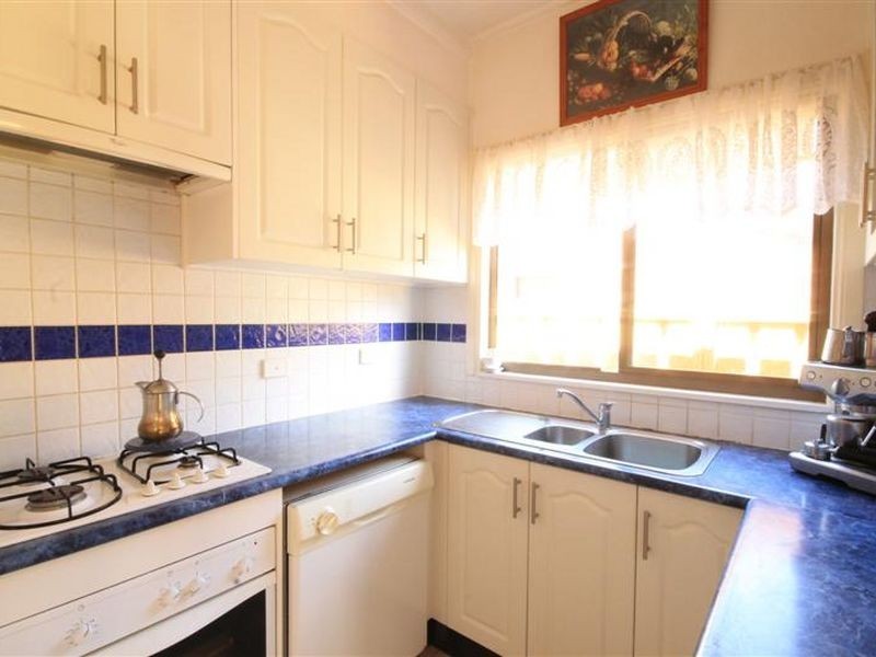 21 John St, Basin View NSW 2540