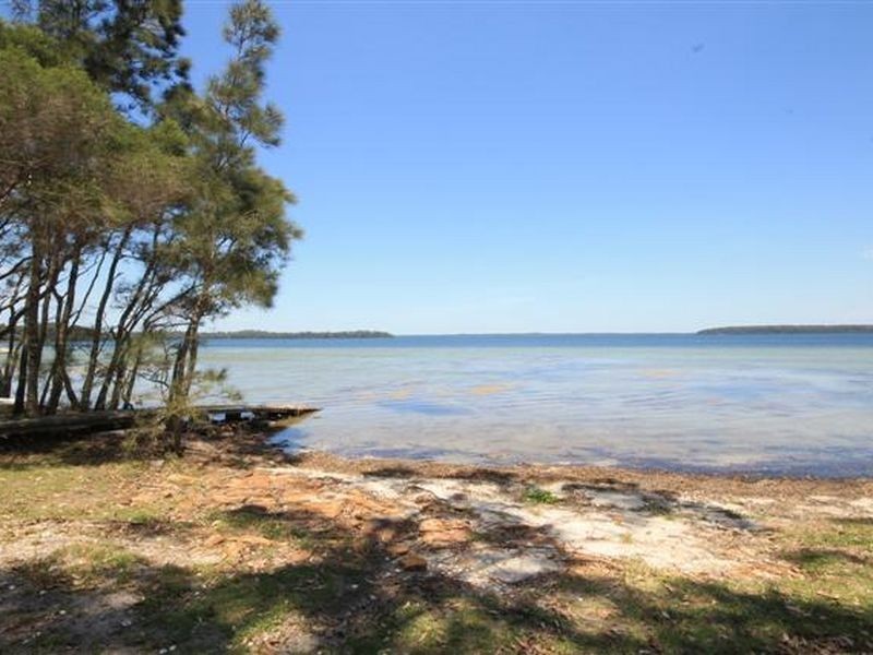 70 Loralyn Ave, St Georges Basin NSW 2540