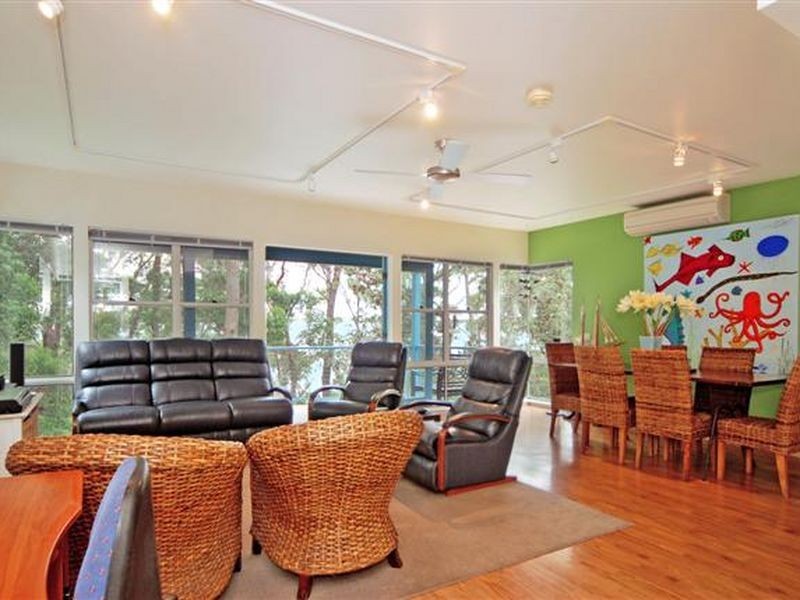 214 Greville Ave, Sanctuary Point NSW 2540