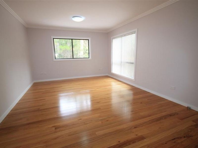 8 Tilbrook Avenue, St Georges Basin NSW 2540