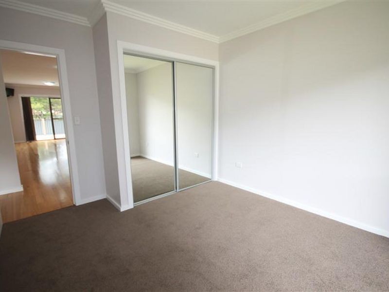 8 Tilbrook Avenue, St Georges Basin NSW 2540