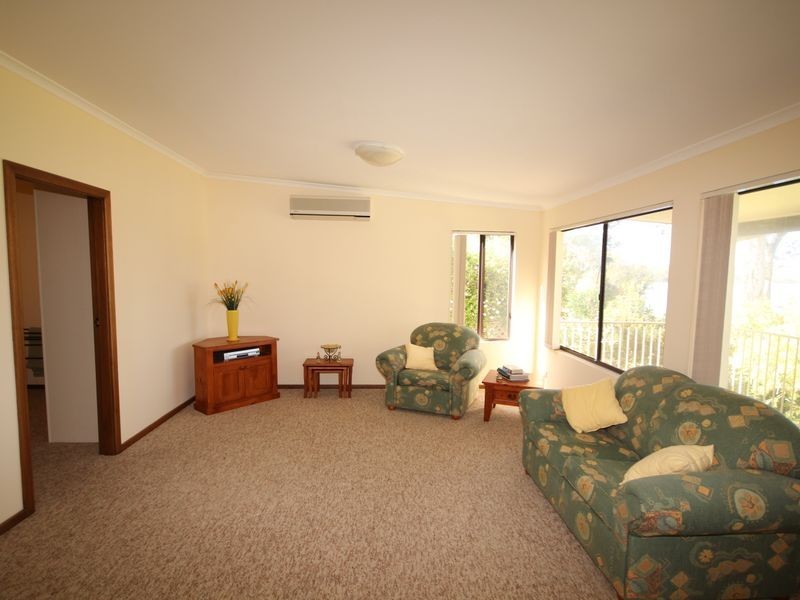 23 Walmer Ave, Sanctuary Point NSW 2540