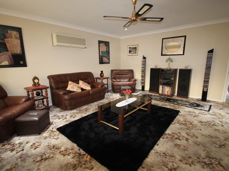 54 Prentice Ave, Old Erowal Bay NSW 2540