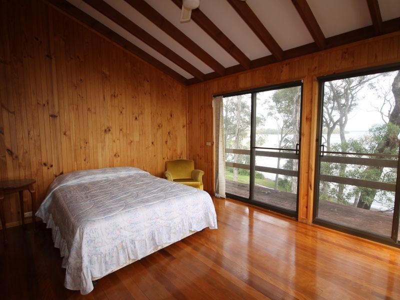 39 Walmer Avenue, Sanctuary Point NSW 2540