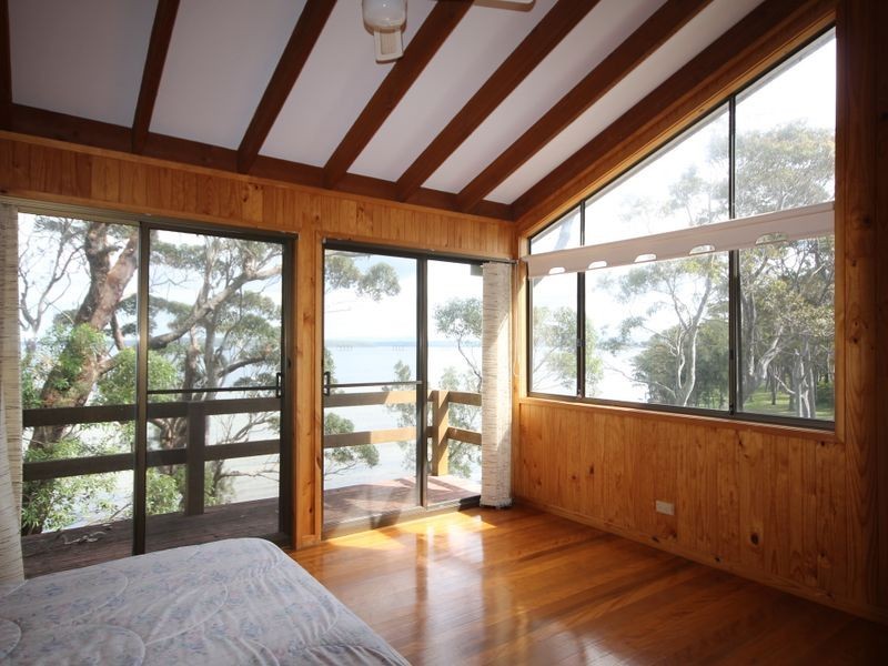 39 Walmer Avenue, Sanctuary Point NSW 2540