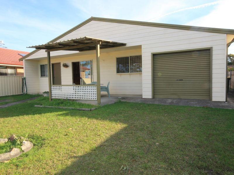 16 Kingsford Smith Crescent, Sanctuary Point NSW 2540
