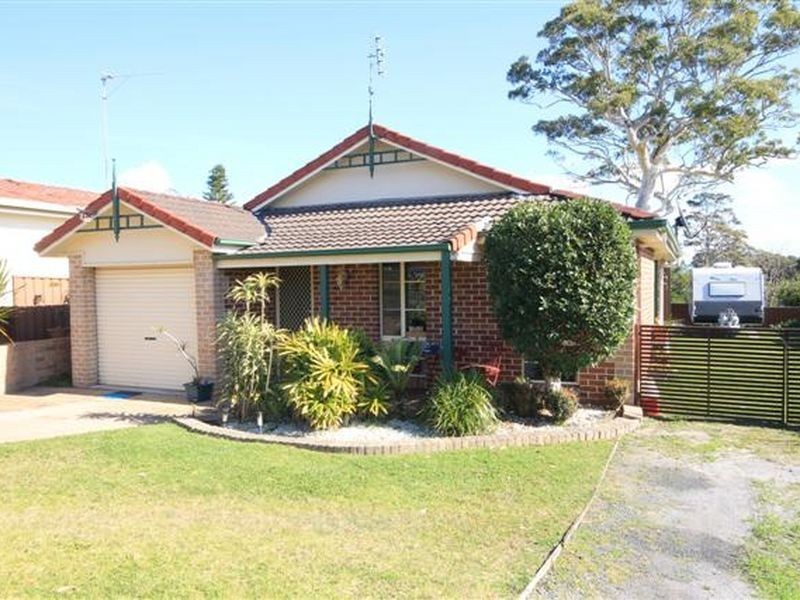 5 Dunisla Street, Sanctuary Point NSW 2540