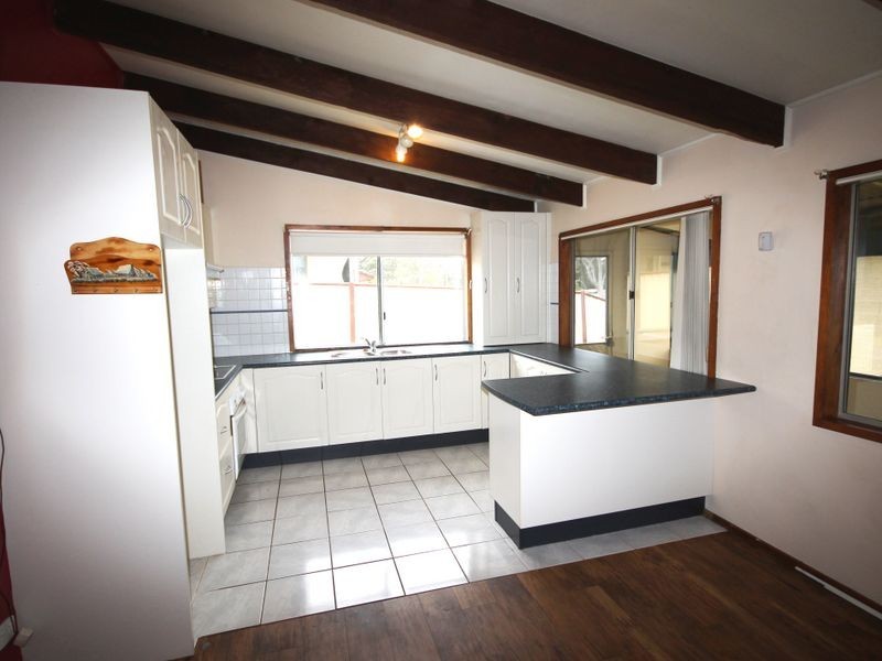 23 Fitzpatrick Street, Old Erowal Bay NSW 2540