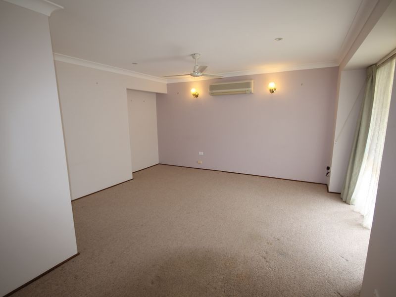 64 Waratah Crescent, Sanctuary Point NSW 2540