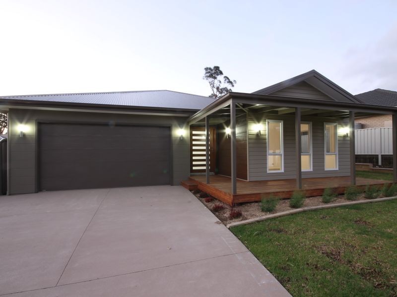 39 Hewitt Avenue, St Georges Basin NSW 2540