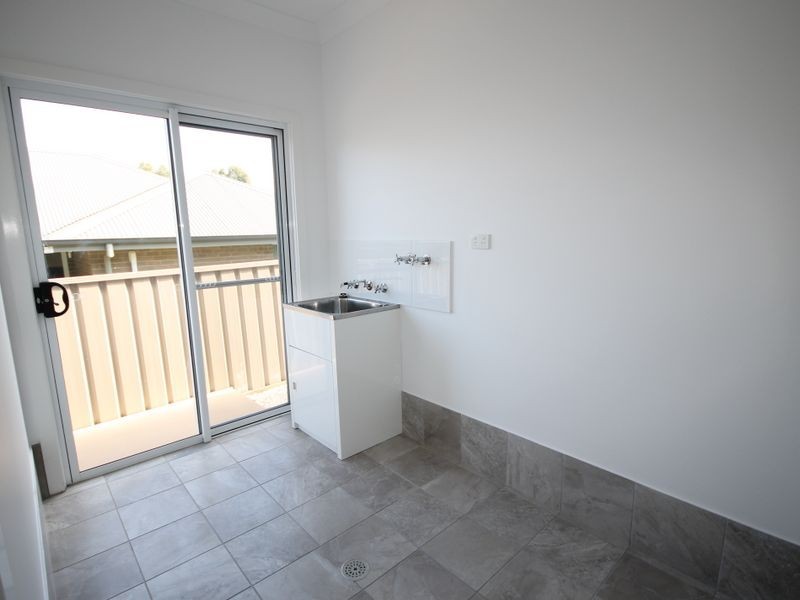 39 Hewitt Avenue, St Georges Basin NSW 2540