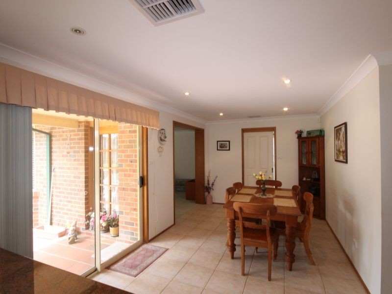 5 Loralyn Avenue, St Georges Basin NSW 2540