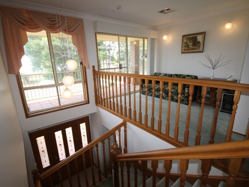 5 Loralyn Avenue, St Georges Basin NSW 2540