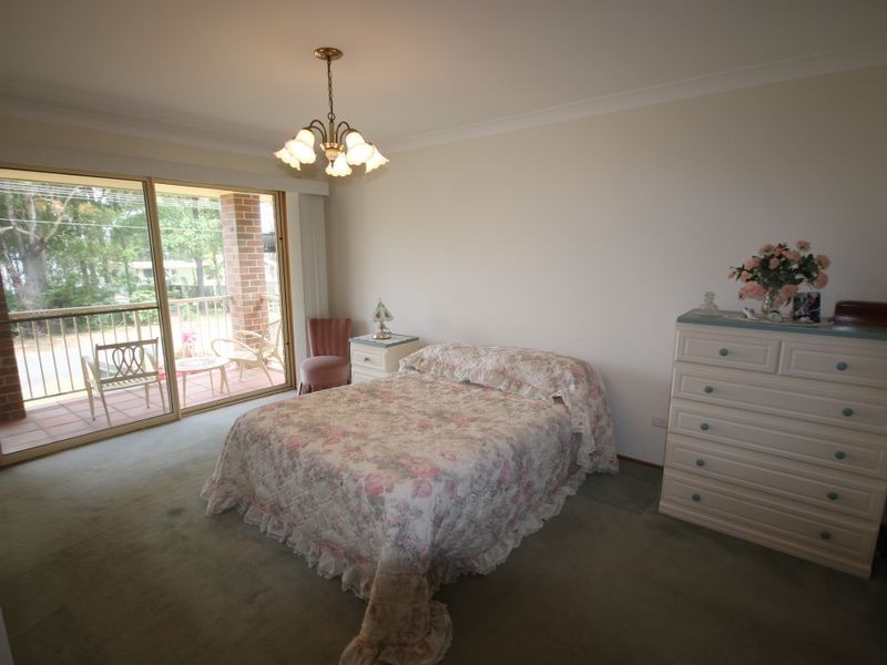 5 Loralyn Avenue, St Georges Basin NSW 2540