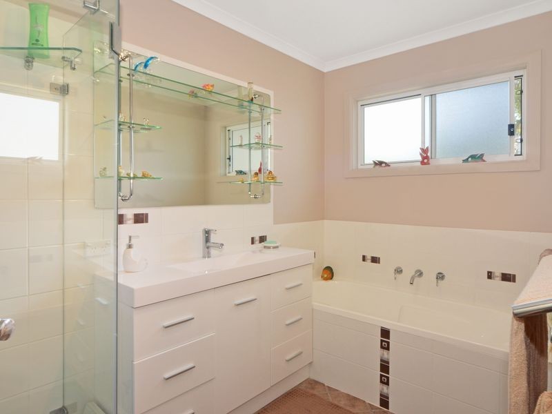 13 Vost Drive, Sanctuary Point NSW 2540