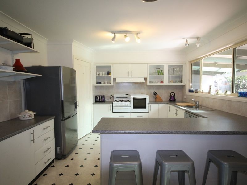 7 Laurina Place, Basin View NSW 2540