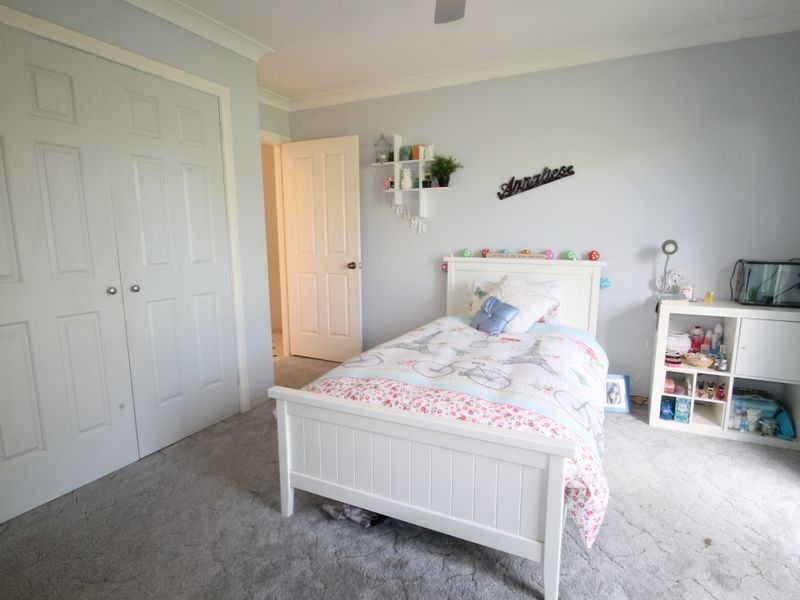 7 Laurina Place, Basin View NSW 2540