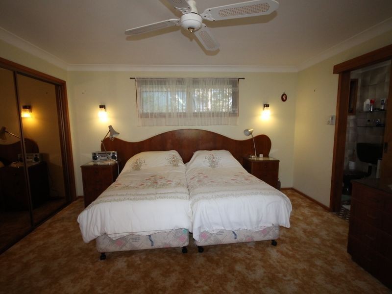 37 Lachlan Crescent, St Georges Basin NSW 2540