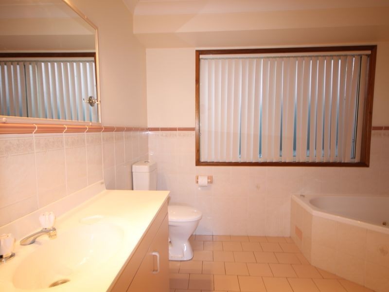 17 Kerry Street, Sanctuary Point NSW 2540