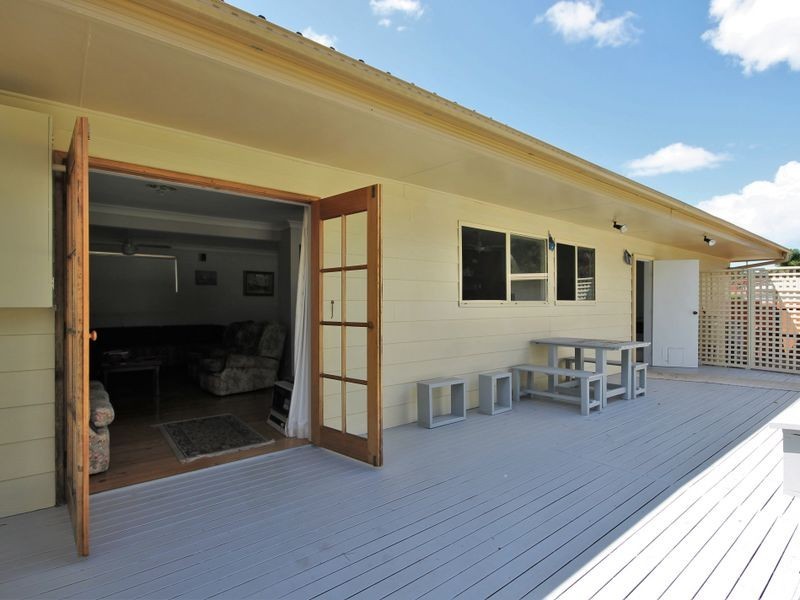 15 Waratah Crescent, Sanctuary Point NSW 2540