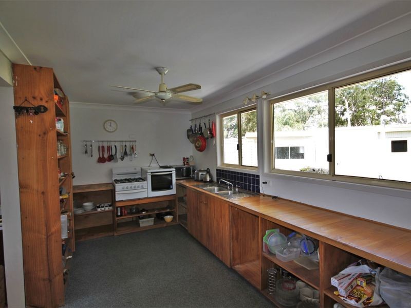 15 Waratah Crescent, Sanctuary Point NSW 2540