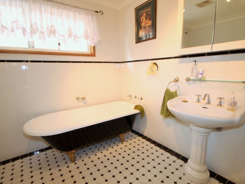 36 Karne Street, Sanctuary Point NSW 2540