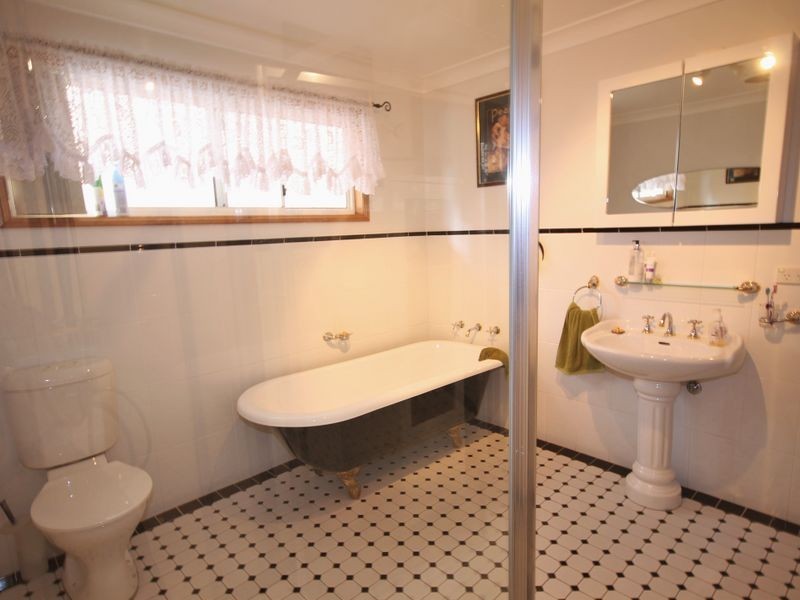 36 Karne Street, Sanctuary Point NSW 2540