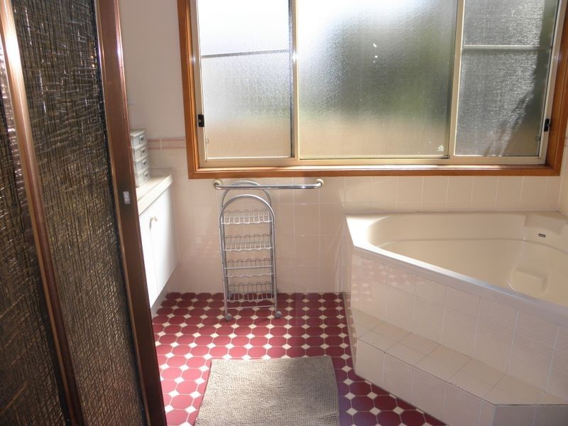 9 Carmel Drive, Sanctuary Point NSW 2540