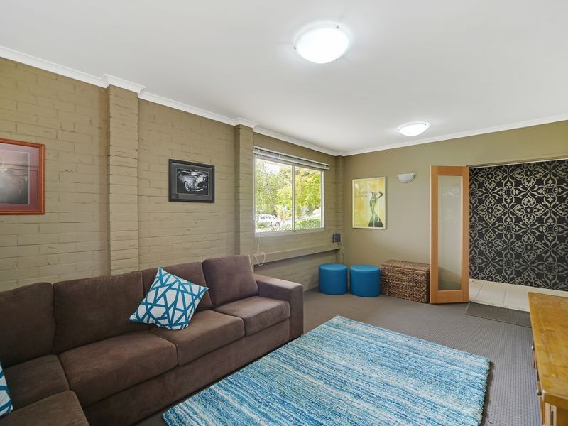 45 Lachlan Crescent, St Georges Basin NSW 2540
