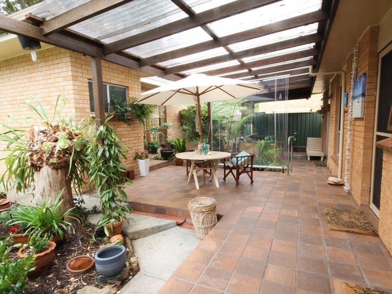 11 Loralyn Ave, St Georges Basin NSW 2540