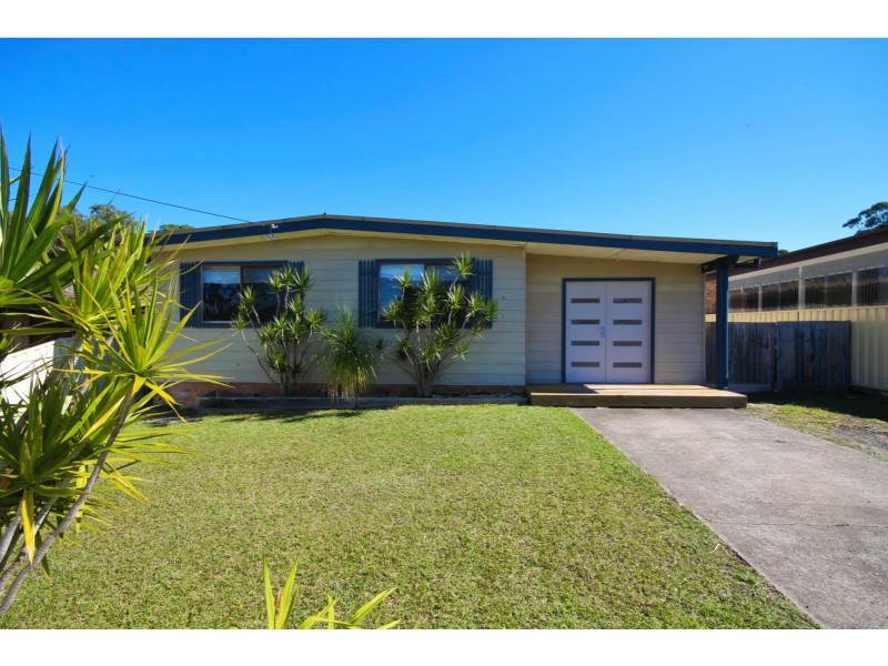 120 Waratah Crescent, Sanctuary Point NSW 2540