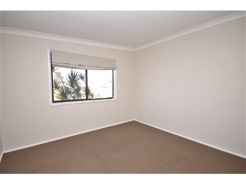 120 Waratah Crescent, Sanctuary Point NSW 2540