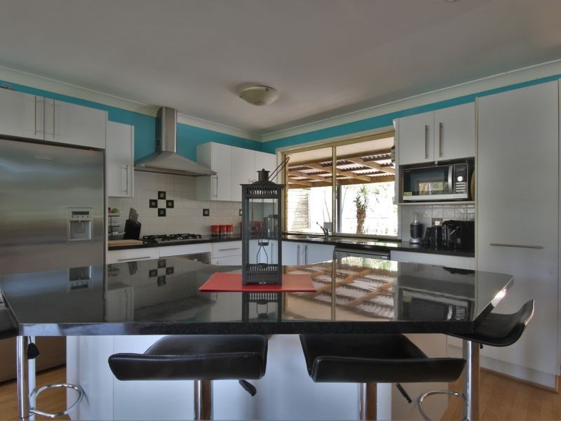 4 Atkins Place, St Georges Basin NSW 2540