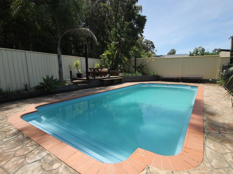 4 Atkins Place, St Georges Basin NSW 2540
