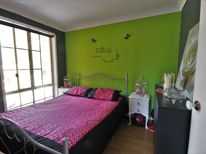 4 Atkins Place, St Georges Basin NSW 2540