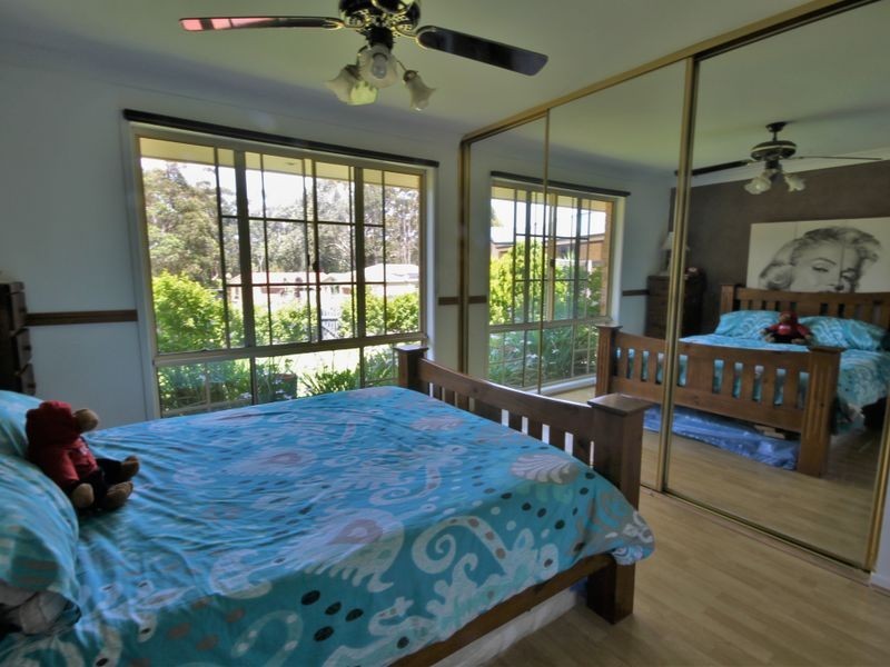 4 Atkins Place, St Georges Basin NSW 2540