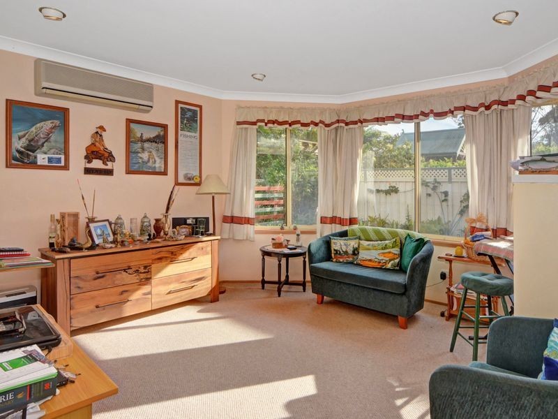 6 Collett Place, St Georges Basin NSW 2540