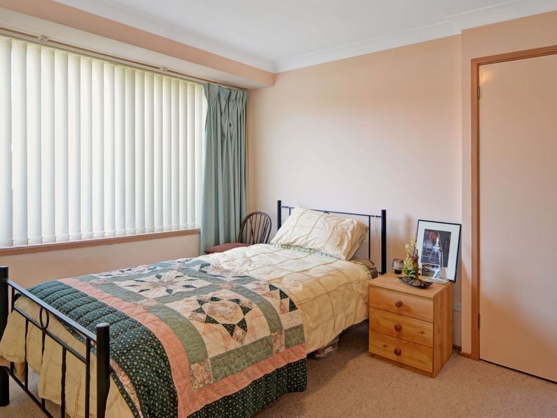 6 Collett Place, St Georges Basin NSW 2540