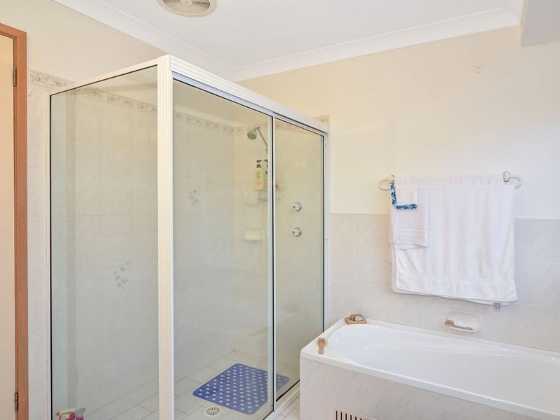 6 Collett Place, St Georges Basin NSW 2540
