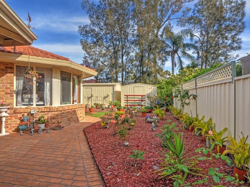 6 Collett Place, St Georges Basin NSW 2540