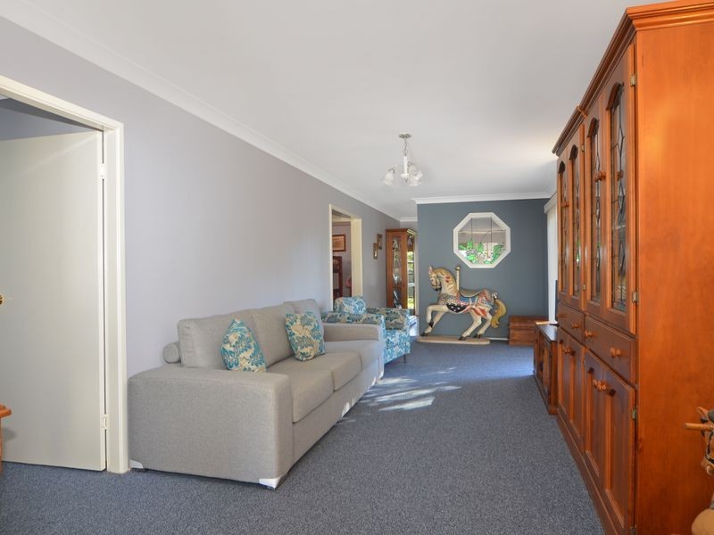 16 Walmer Avenue, Sanctuary Point NSW 2540