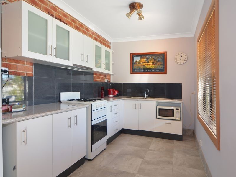 16 Walmer Avenue, Sanctuary Point NSW 2540