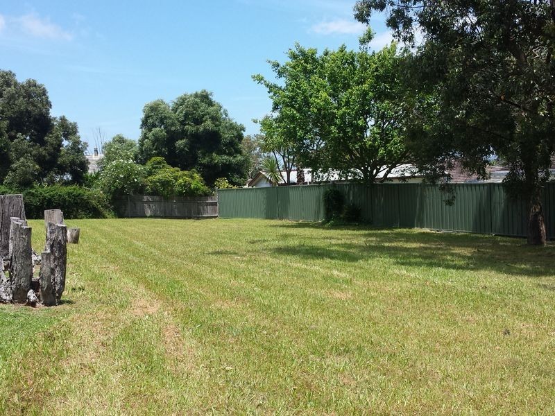 13 Pangari Crescent, St Georges Basin NSW 2540