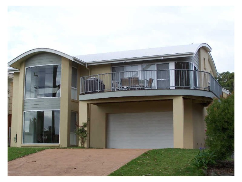 3 Lambs Crescent, Vincentia NSW 2540