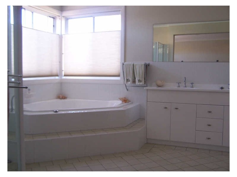 3 Lambs Crescent, Vincentia NSW 2540