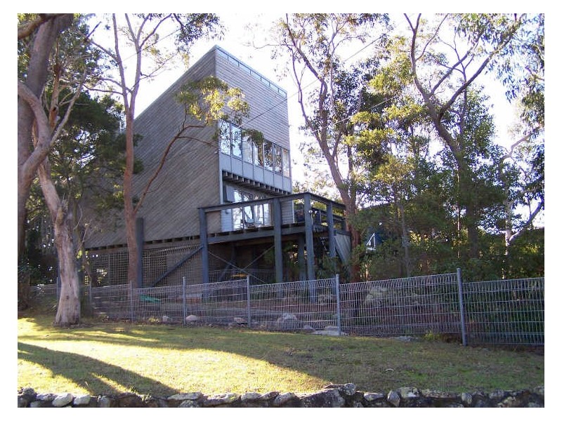 15 Saumarez Street, Vincentia NSW 2540